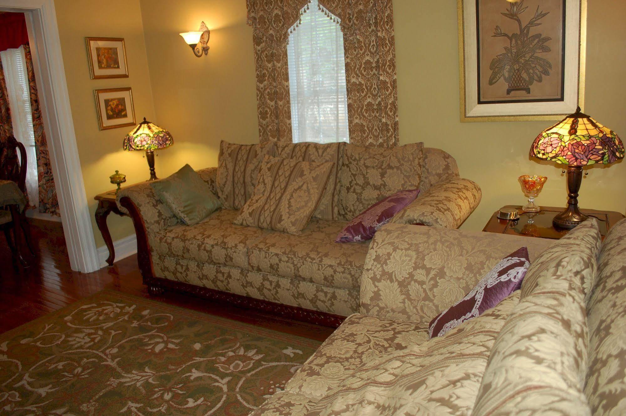 Accommodations Niagara Bed & Breakfast Eksteriør billede