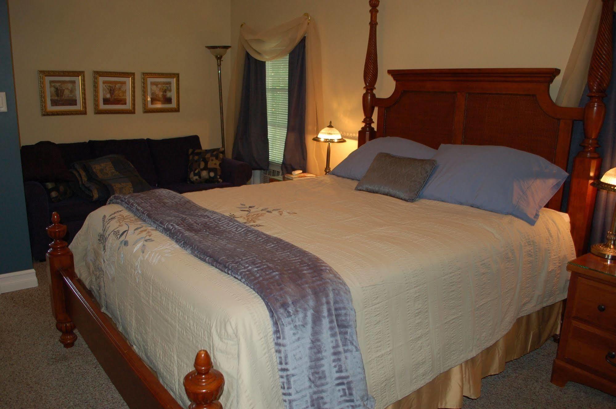 Accommodations Niagara Bed & Breakfast Eksteriør billede